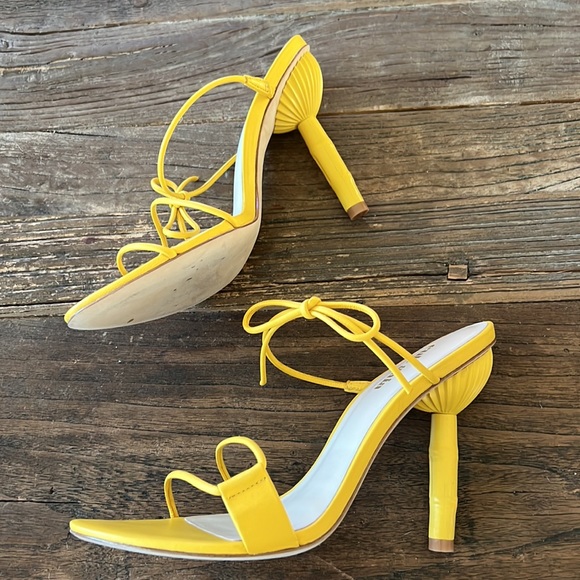 Cult Gaia Yellow Heels - Picture 7 of 10